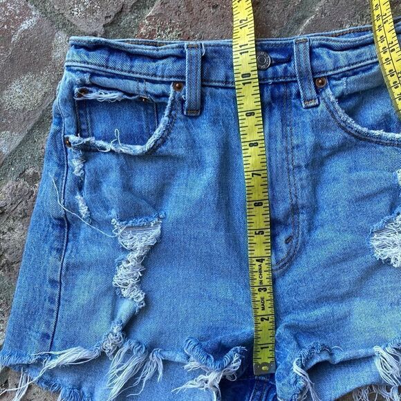 Abercrombie & Fitch Distressed High Rise Mom Shorts Size 25 - Picture 10 of 12